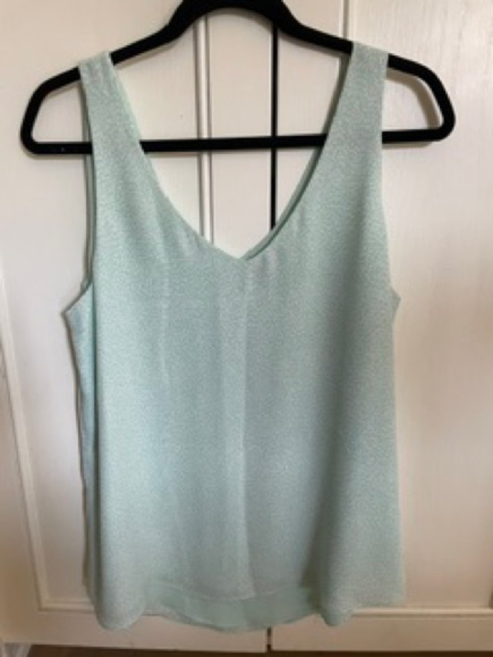 RW&CO. Light Mint V-Neck Sleeveless Camisole